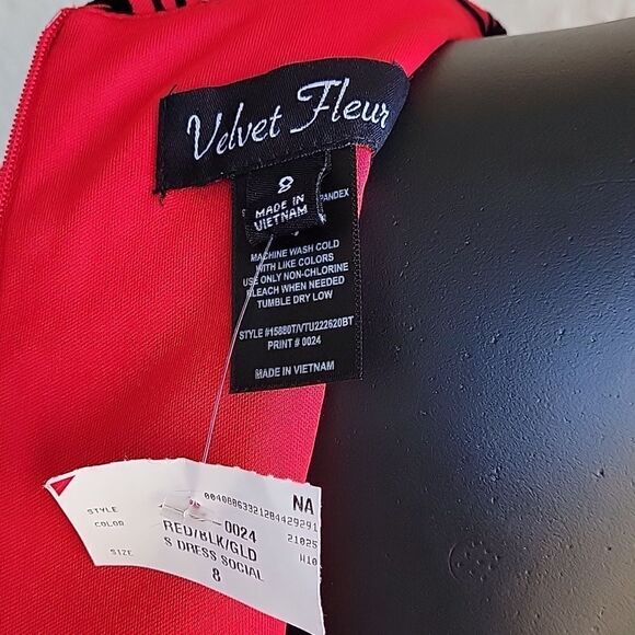 BRAND NEW VELVET FLEUR SLEEVELESS ROUNDNECK MINI WITH SPRINKLE ALL OVE DRESS - Picture 9 of 14